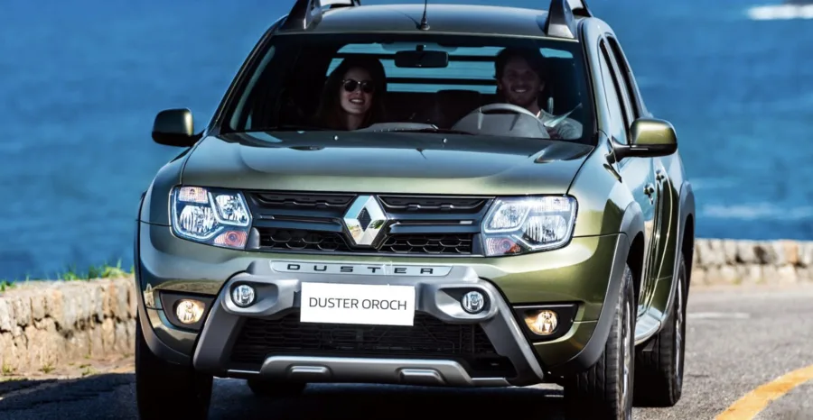 O Duster Oroch 2016 tem versões 1.6 para uso urbano e economia, e a 2.0 Dynamique para quem busca mais potência e versatilidade em viagens e trabalho.