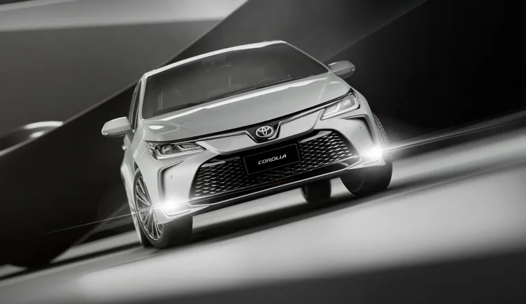 Toyota Corolla XEi 2.0 2026: Preço, Ficha técnica, Consumo, Equipamentos e Fotos; sedã faz até 14,5 km/l e roda mais de 700 km, ideal para longas viagens