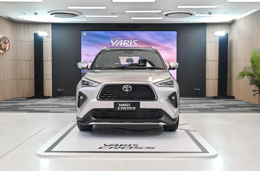 O Yaris Cross teria lançamento em outubro, mas a chuva destruiu a fábrica de Porto Feliz e paralisou a produção. A Toyota agora não tem data confirmada para o SUV chegar às concessionárias.