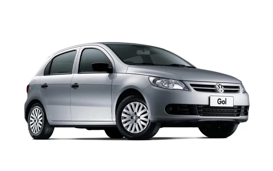 Gol 2010 mantém relevância com versões G4 básicas para uso urbano econômico e G5 mais equipadas, como Power e Highline, voltadas ao conforto e desempenho.