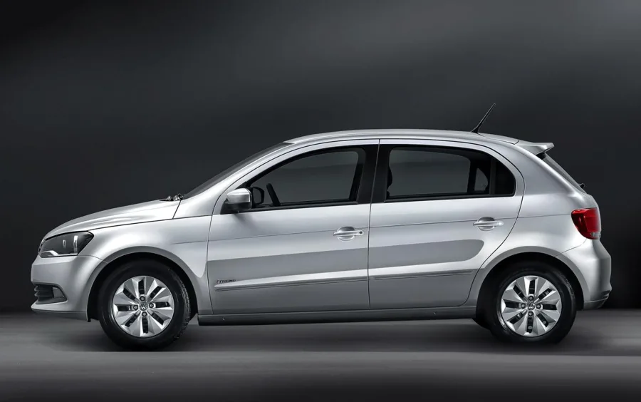 Consumo urbano de cerca de 8,5 km/l no etanol e até 12,5 km/l na gasolina. Autonomia próxima de 500 km com tanque de 55 litros de capacidade.