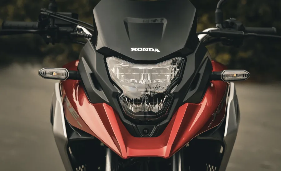 Honda XRE 190 2026 chega com novas cores, ajustes herdados da antiga 300 e preços atualizados