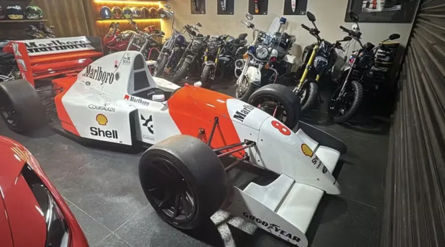 Ferrari e réplica de F1 de Senna são apreendidos em operação da PF contra o ‘Careca do INSS’