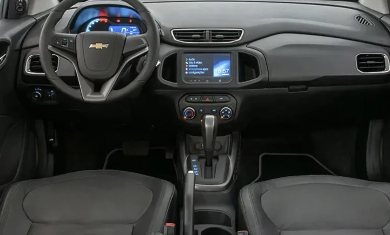 5 carros automáticos usados até R$ 50 mil em 2025 com câmbio durável e manutenção confiável