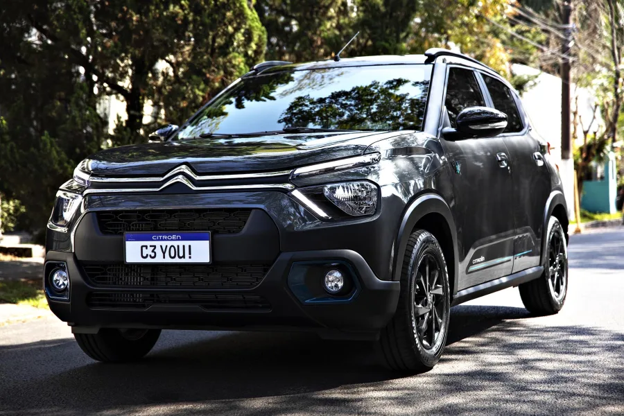 Citroën C3 2026 traz versão XTR de volta e ganha mais tecnologia no interior; veja preços e versões do novo hatch