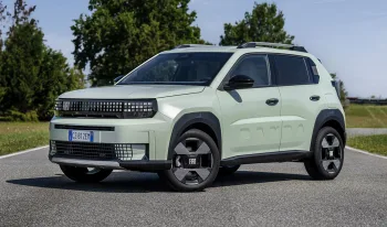 Fiat Panda chega ao Brasil em 2026 no lugar do Argo e deve ter motor híbrido e novo design em Betim
