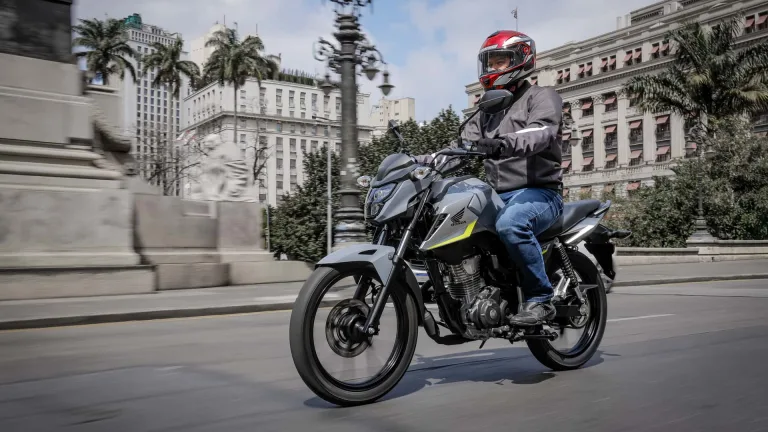 Honda CG 160 2026 estreia com novas cores, preços reajustados e segue como moto mais vendida