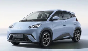 BYD Dolphin Mini e Song Pro 2026 chegam com descontos, novas cores e mais tecnologia no Brasil