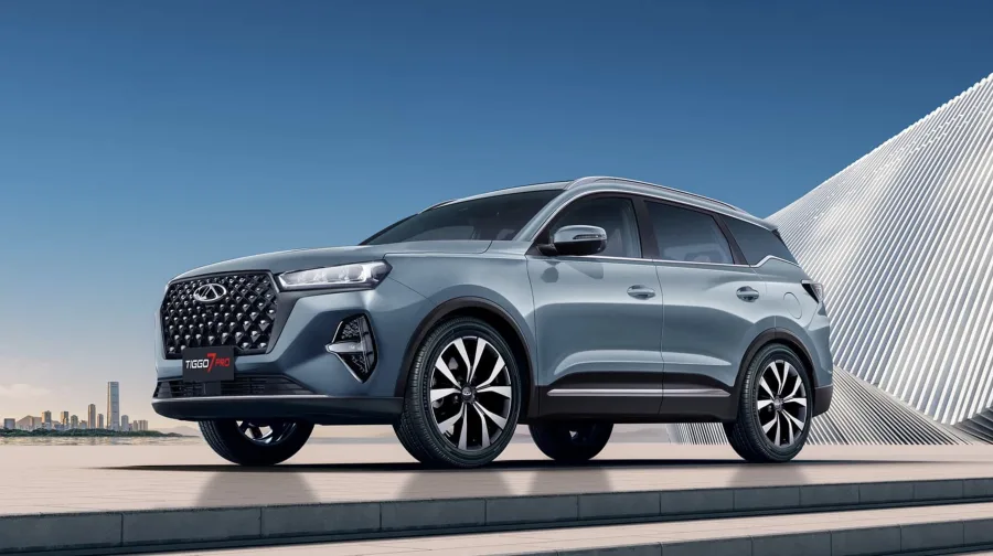 Chery Tiggo 7 2026 chega com nova central multimídia e mantém preços no Brasil