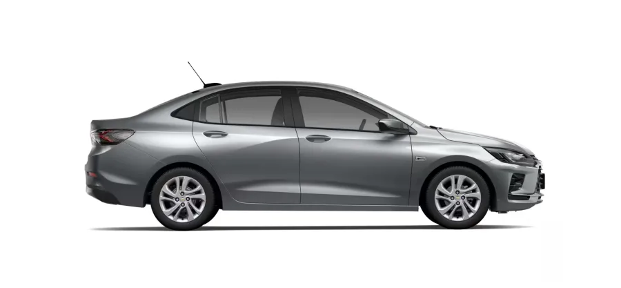 O consumo é eficiente: 8,5 km/l na cidade e 11,2 km/l na estrada com etanol, ou 12,2 km/l e 16 km/l com gasolina, garantindo autonomia de até 704 km no uso rodoviário.