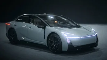 Toyota Corolla está prestes a mudar radicalmente; veja fotos do novo sedan conceito