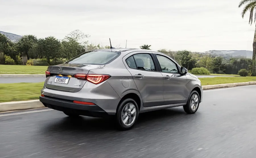 Faz 9,7 km/l (etanol) e 13,4 km/l (gasolina) na cidade, chegando a 11,2 km/l (etanol) e 15,9 km/l (gasolina) na estrada, com autonomia entre 436 km e 716 km.