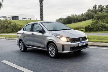 Fiat Cronos Drive 1.0 2026: Preço, Ficha técnica, Consumo, Equipamentos e Fotos; sedã faz até 15,9 km/l e tem porta-malas de 509 litros, ideal para uso urbano