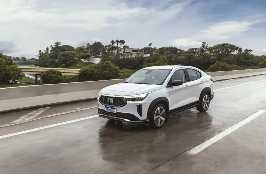 Fiat Fastback Audace 1.0 Hybrid 2025: ficha técnica, consumo e preço do SUV híbrido compacto