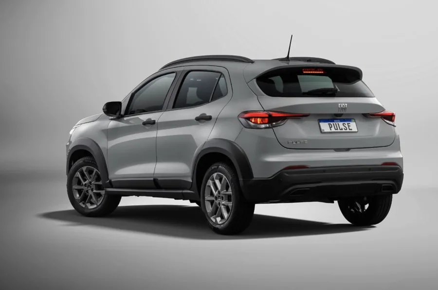 É um carro equilibrado tanto para viagens quanto para o uso diário. Ágil na cidade e estável na estrada, tem desempenho adequado e conforto na medida. O preço aproximado é de R$ 113 mil, ideal para quem busca eficiência e confiabilidade.