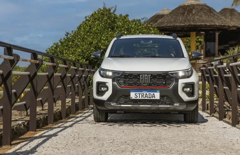 Fiat Strada Ultra 1.0 Turbo 2024: Preço, Ficha técnica, Consumo, Equipamentos e Fotos; picape combina força do motor turbo com conforto para o uso urbano