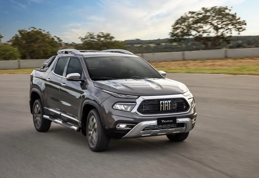 A Fiat Toro Ranch 2.0 4x4 2025 é voltada a quem busca uma picape robusta e confortável para trabalho e lazer, oferecendo tração integral, conforto de SUV e desempenho equilibrado no uso diário.