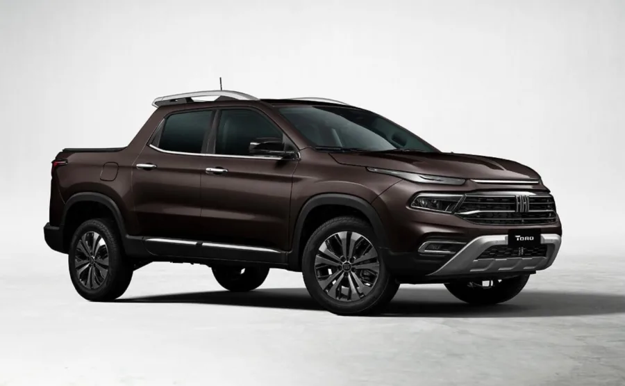 O motor 1.3 turbo de 180 cv entrega desempenho ágil e torque de 27,5 kgfm, ideal para uso urbano e rodoviário. É um carro equilibrado, confortável e potente, mas com foco mais em conforto do que em esportividade.