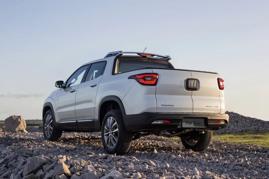 Fiat Toro Volcano 2.0 4×4 2016: Ficha técnica e preço; conforto e tecnologia que impressionam até em estradas de terra