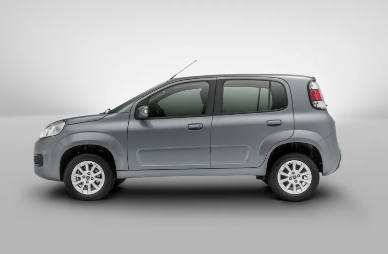 Fiat Uno Attractive 1.0 2016: Preço, Ficha técnica, Consumo, Equipamentos e Fotos; motor Fire flex faz até 13 km/l e é ideal para uso urbano diário