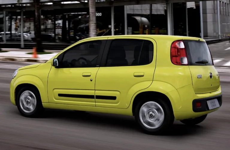 Fiat Uno Attractive 1.4 2012: Preço, Ficha técnica, Consumo, Equipamentos e Fotos; compacto leve com motor Fire entrega agilidade e baixo custo de manutenção