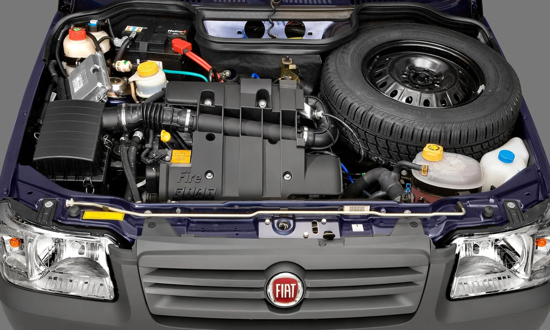 Na cidade, o motor Fire 1.0 de 65 cv dá conta da rotina sem pressa, mas na estrada exige paciência para ultrapassar e leva 14,7 segundos até os 100 km/h.