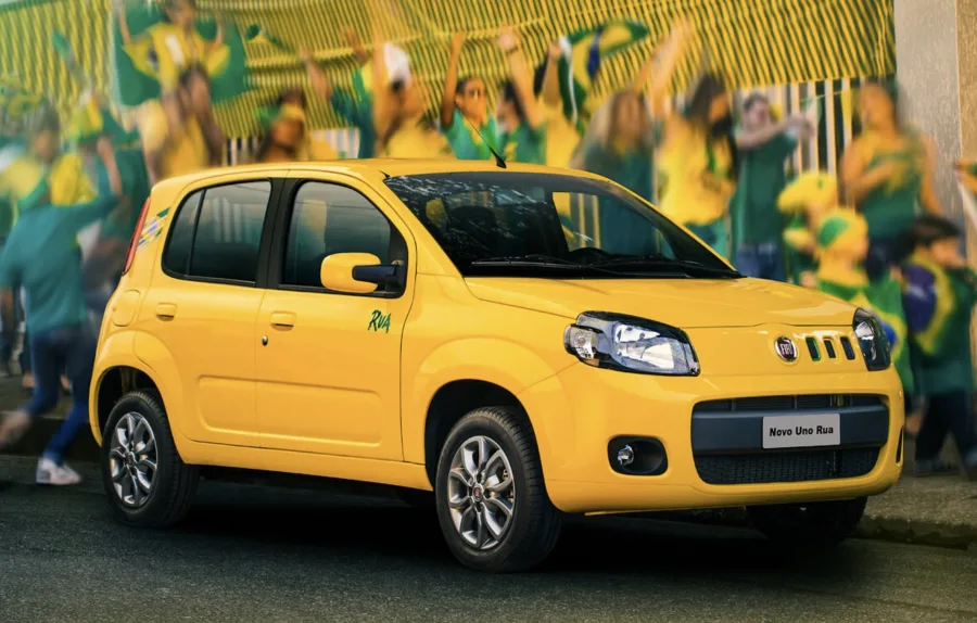 Consumo urbano de 7,8 km/l no etanol e 11,1 km/l na gasolina, chegando a 9 e 12,8 km/l na estrada. Tanque de 48 litros proporciona autonomia acima de 600 km.