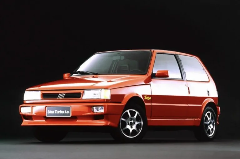 Fiat Uno Turbo: como o hatch que desafiou os gigantes virou lenda e abriu espaço para o Fiat Pulse Abarth