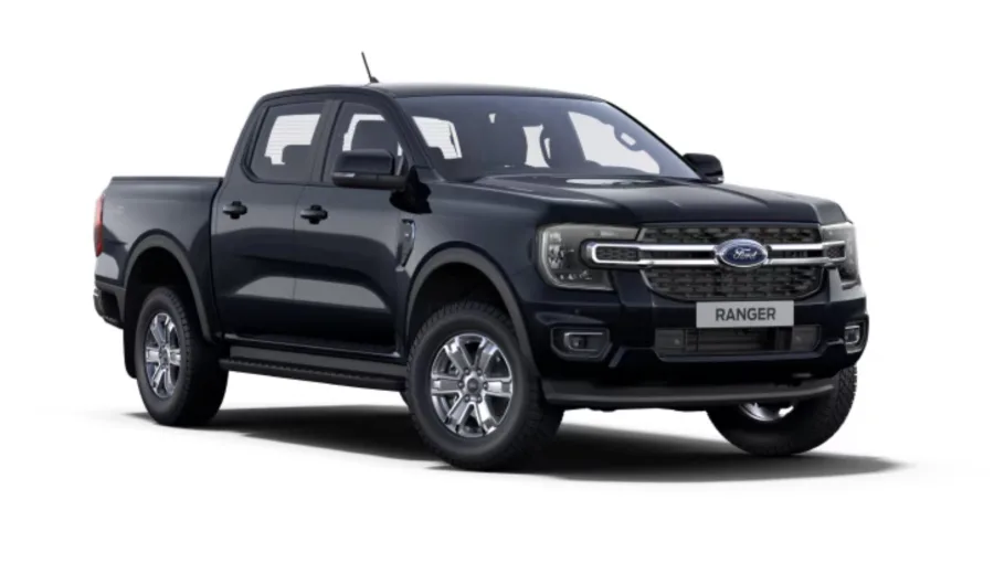 Versões com motor 2.0 atendem uso urbano e leve, enquanto as V6 são voltadas ao trabalho intenso, reboque, estrada ou off-road com força e conforto superiores.