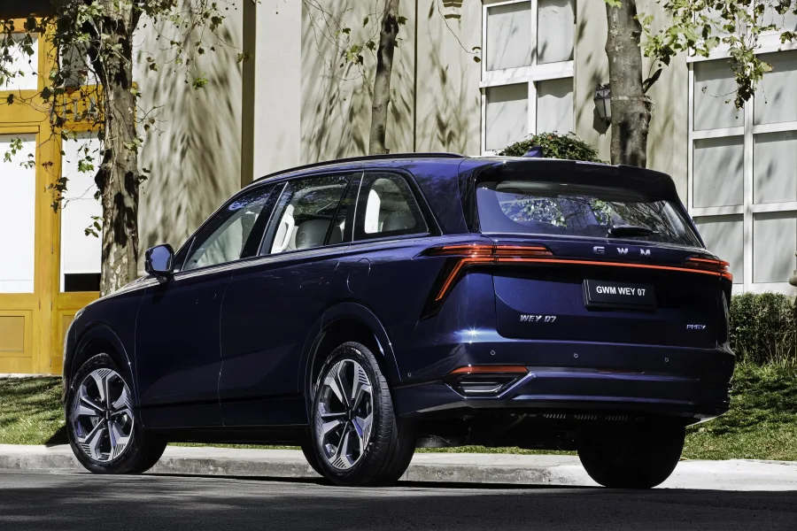 GWM Wey 07 estreia no Brasil com 517 cv e luxo para seis ocupantes