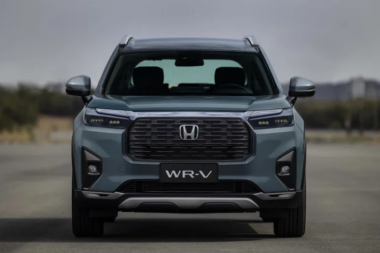 Honda WR-V 2026 x WR-V da geração anterior: veja tudo que mudou no salto do SUV da Honda em design, conforto e tecnologia