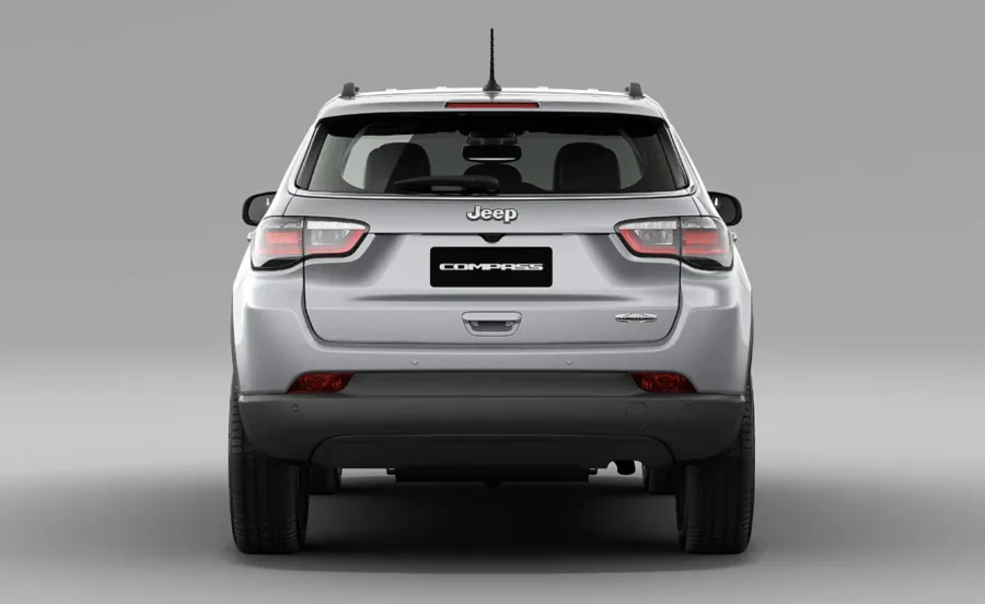 Custando R$ 195.890, o Compass Longitude 2026 ainda seduz no showroom, mas consumo, desvalorização e espaço apertado definem se ele cabe na sua rotina.