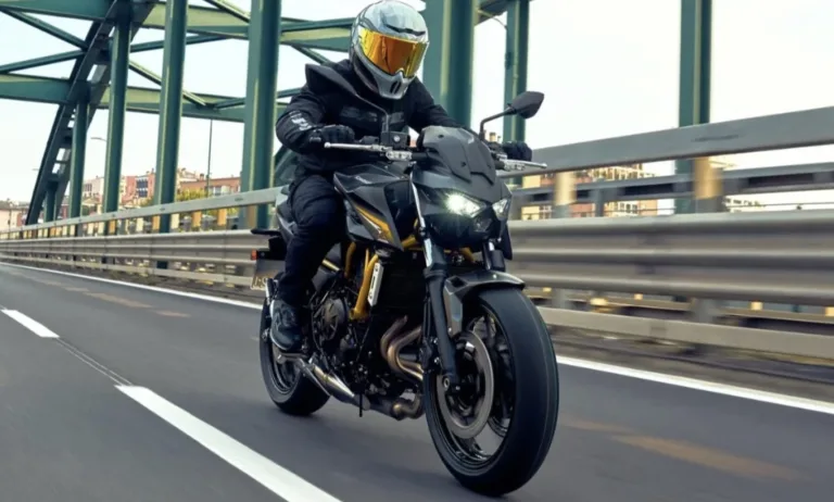 Kawasaki Z650 S 2026 chega mais agressiva e tecnológica à categoria das naked médias