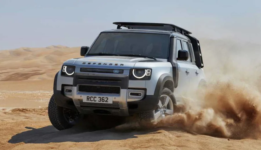As versões do Land Rover Defender 2026 equilibram luxo, força e versatilidade, com opções que vão do uso urbano ao off-road extremo, sempre mantendo desempenho e sofisticação.