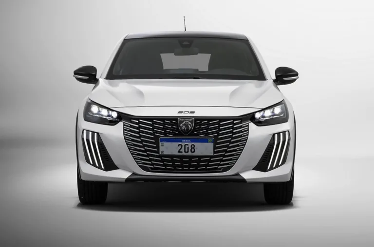 Peugeot 208 GT 1.0 Turbo 2025: Preço, Ficha técnica, Consumo, Equipamentos e Fotos; hatch anda bem, tem consumo razoável e é ideal para uso urbano com estilo