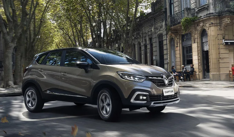 Renault Captur Iconic 1.3 2024: Preço, Ficha técnica, Consumo, Equipamentos e Fotos; câmeras 360°, alerta de ponto cego e seis airbags elevam o padrão de segurança