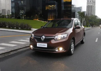 Renault Logan Expression 1.6 8V 2015: Preço, Ficha técnica, Consumo, Equipamentos e Fotos; motor 1.6 flex é confiável e entrega bom desempenho urbano