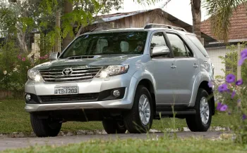 Toyota SW4 SRV 3.0 Turbo Diesel 4×4 2014 é um SUV usado de respeito, mantém força e conforto, mas pede atenção à manutenção