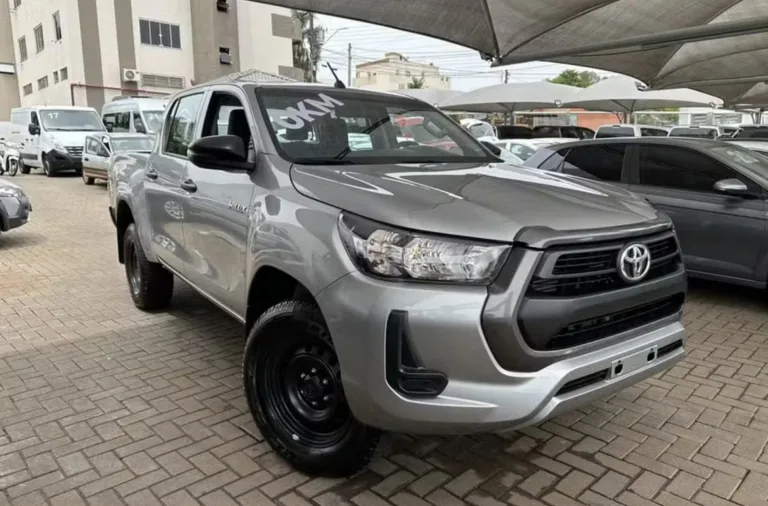 Toyota Hilux STD Power Pack 2.8 2025 Manual: Preço, Ficha técnica, Consumo, Equipamentos e Fotos; picape é ideal para trabalho pesado com caçamba de 1000 litros
