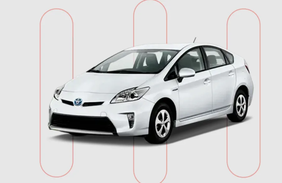 O Toyota Prius 2020 combina motor a combustão e elétrico, oferecendo versões focadas em eficiência, conforto e sustentabilidade, ideais para quem busca economia e tecnologia no uso urbano.