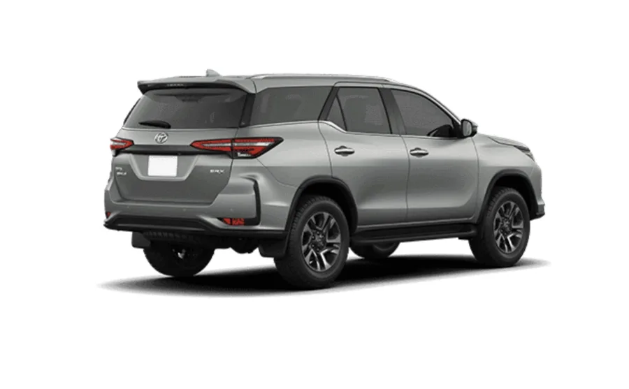 É bom tanto para viagens quanto para o uso diário, graças ao conjunto de segurança com 9 airbags, controle de estabilidade, alerta de colisão e câmeras de 360 graus, que aumentam a confiança e a comodidade.