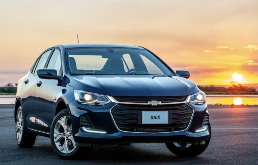 Entre julho de 2024 e julho de 2025, o Onix se tornou o seminovo mais vendido de São Paulo, confirmando o peso dos hatches no mercado de usados.