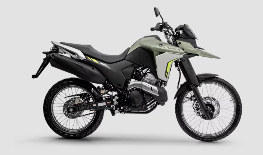Yamaha Lander 250 2025 lidera inovação com painel 59% maior e conectividade embarcada