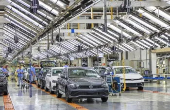 Volkswagen paralisa fábricas na Alemanha e repensa estratégia global de elétricos