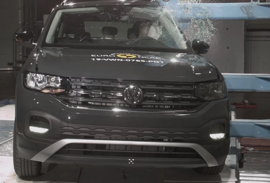 Volkswagen T-Cross 2026 ficou menos seguro? SUV da VW perdeu estrelas no teste de segurança do Euro NCAP
