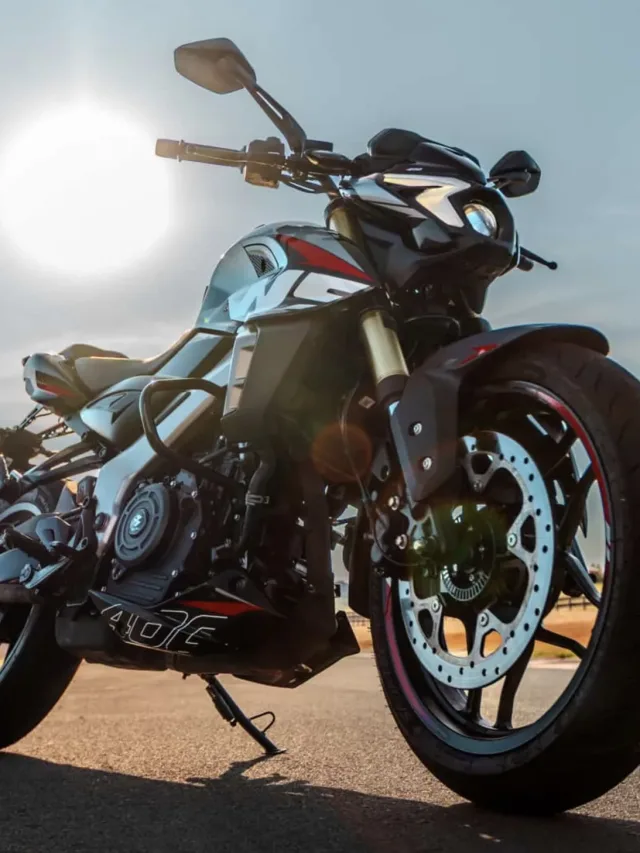 Bajaj lança moto estilo naked no Brasil que custa R$ 27 mil