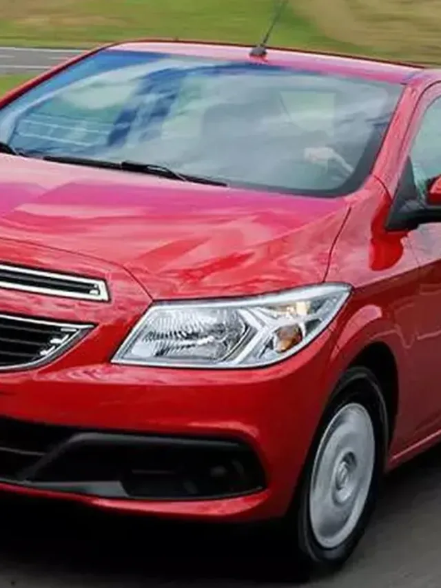 Qual o valor do Prisma 2015 automático LT?