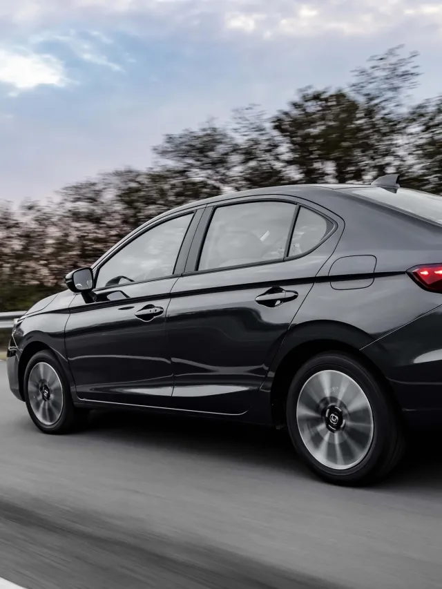 Honda City 2026 foca em conforto e economia, mas mantém pontos fracos