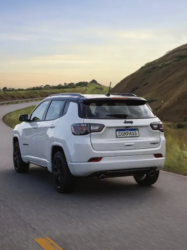 Qual é o preço do Compass Blackhawk 2025?