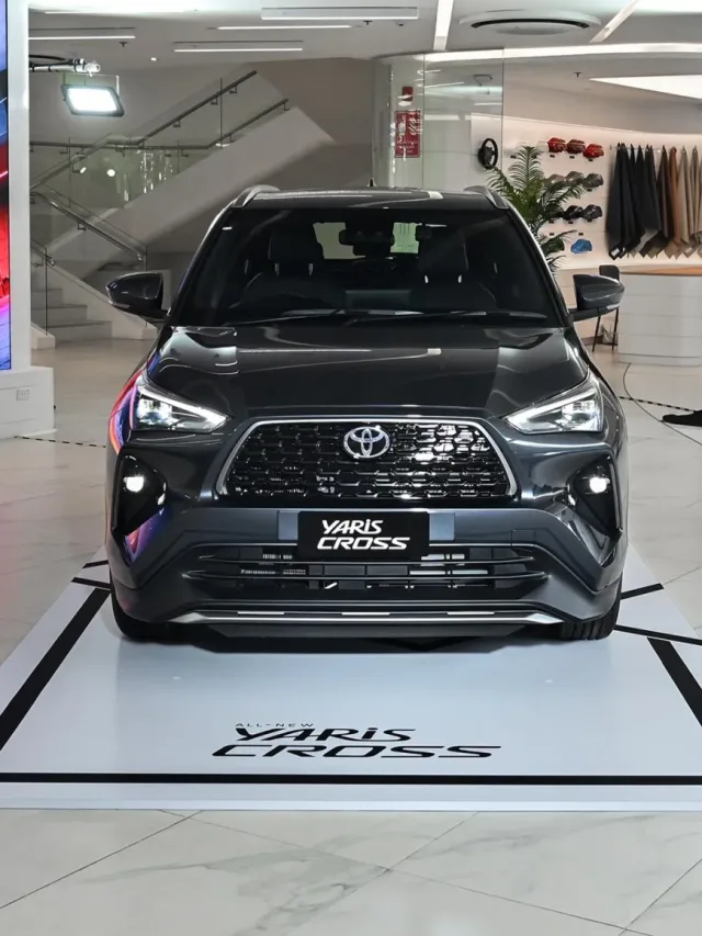 Yaris Cross híbrido flex adia estreia no Brasil, veja o que falta